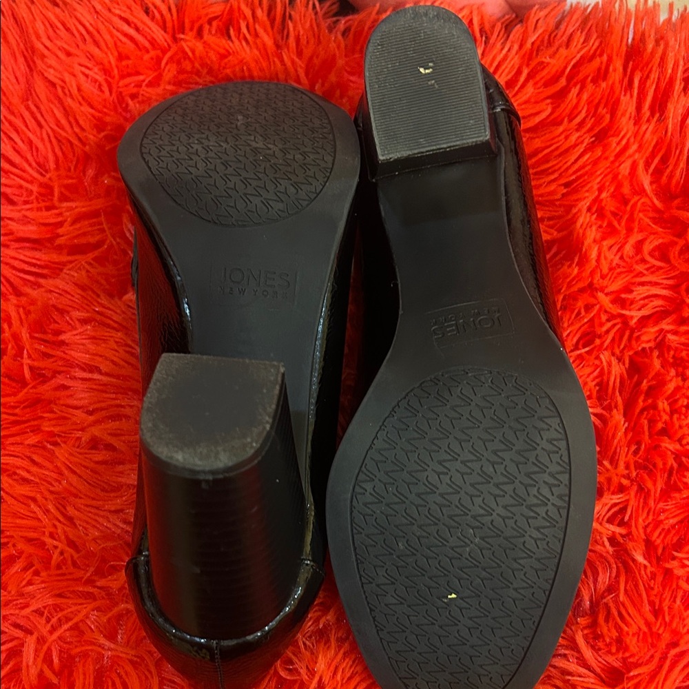 Jones New York Shiny Black Loafers - Picture 9 of 9